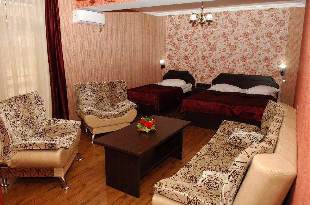 Hotel Grand Palace Akhaltsikhe  Exteriör bild