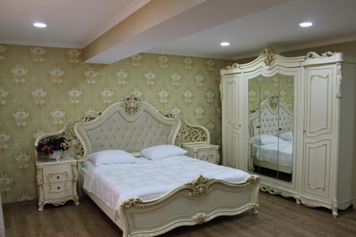 Hotel Grand Palace Akhaltsikhe  Exteriör bild